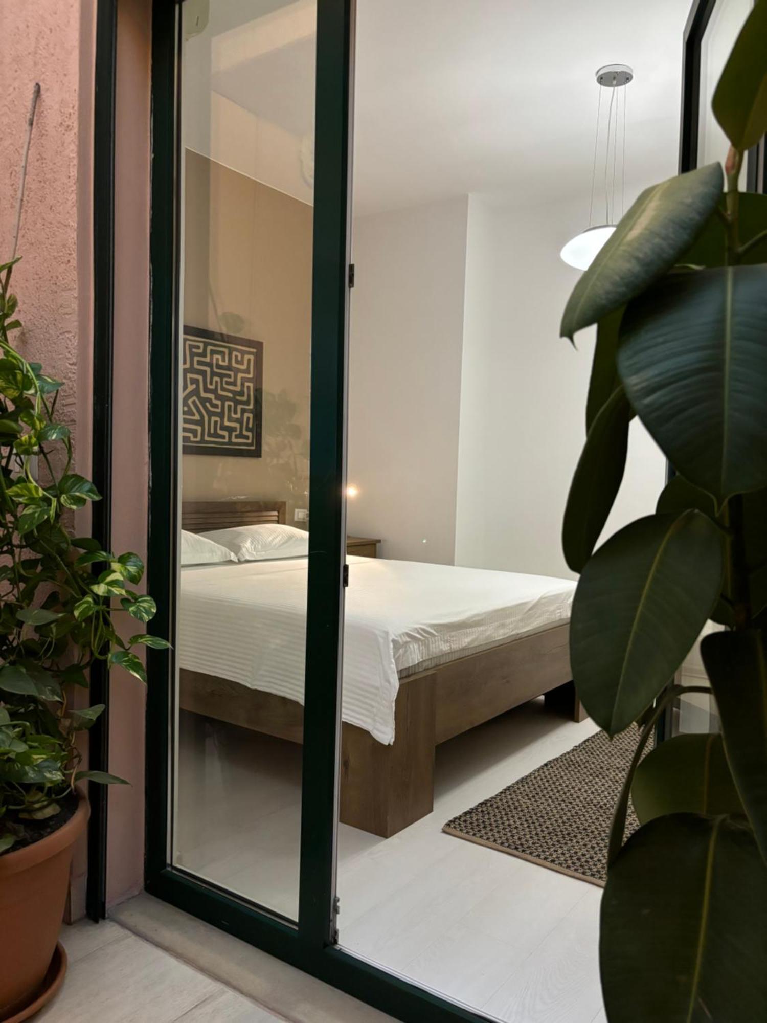 Tam Serviced 2Bdr Apartment City Center No6 Тирана Экстерьер фото