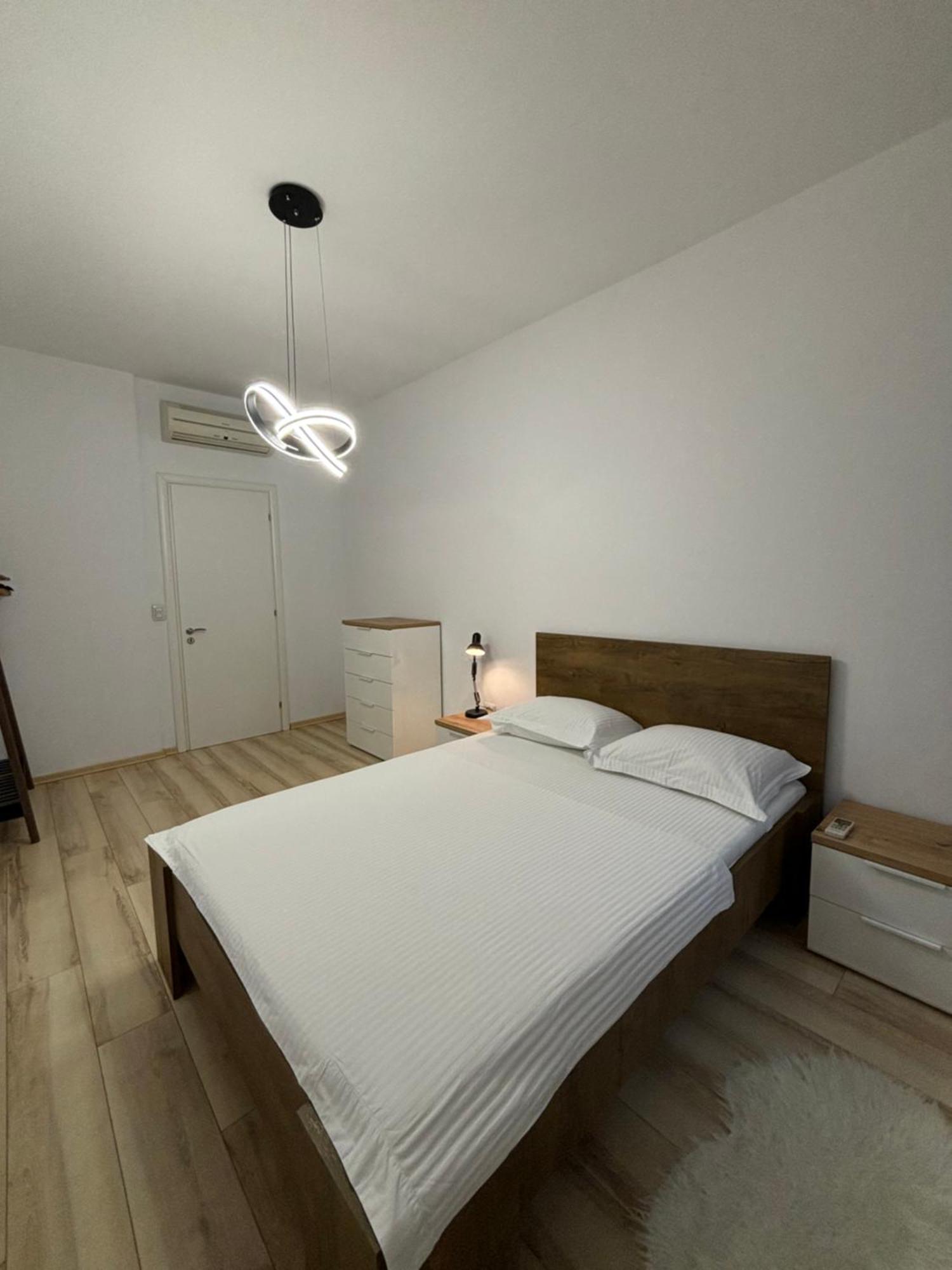 Tam Serviced 2Bdr Apartment City Center No6 Тирана Экстерьер фото
